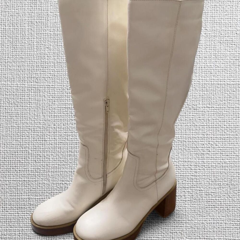 Oasis Women's White and Cream Boots